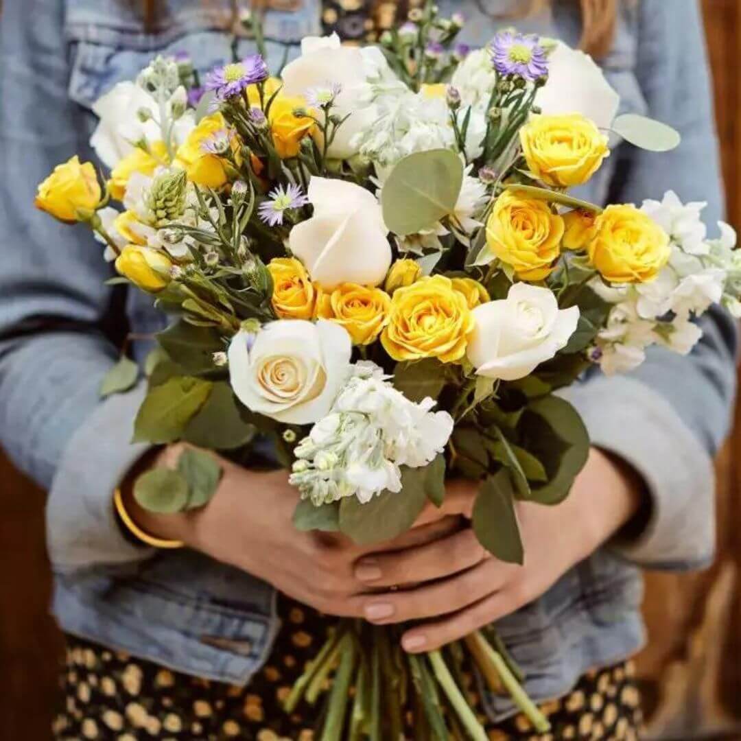 Keep Flowers Fresh at Home